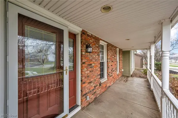 19044 Quail Hollow DR, Strongsville, OH 44136