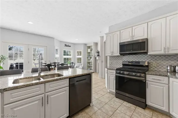 1247 Willow Bend DR, Medina, OH 44256