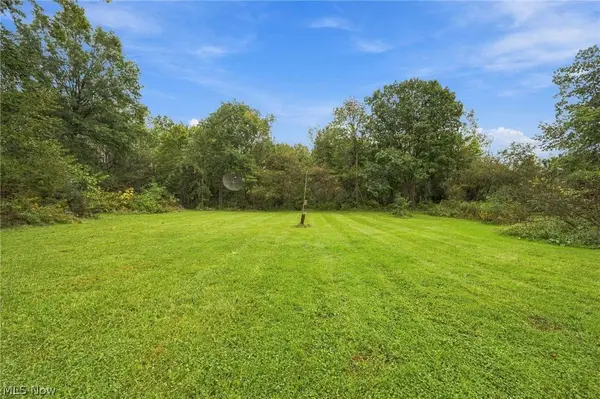 1365 Hillandale DR, Bath, OH 44333