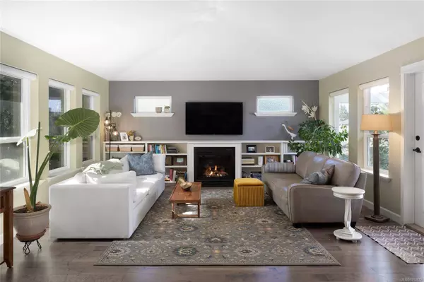 2065 Morello Pl, Courtenay, BC V9N 9C9