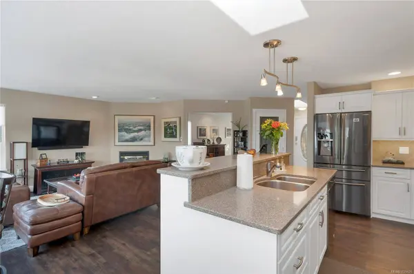 730 Nelson Rd, Campbell River, BC V9H 1S1