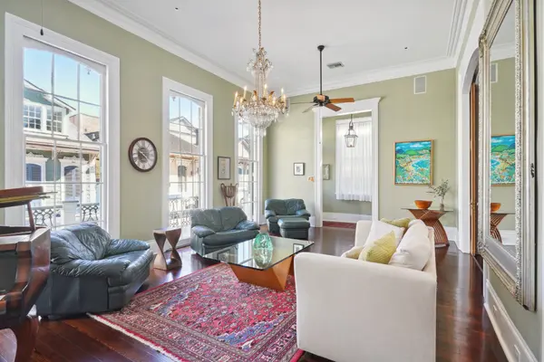 926 Saint Peter, New Orleans, LA 70112