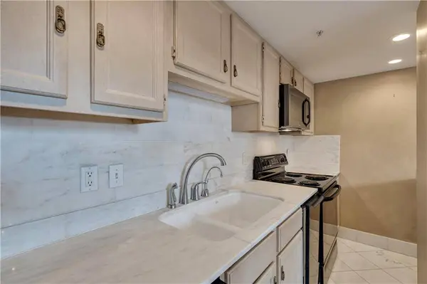 740 ESPLANADE AVE #7/11, New Orleans, LA 70116