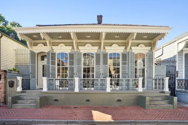 926 Saint Peter, New Orleans, LA 70112