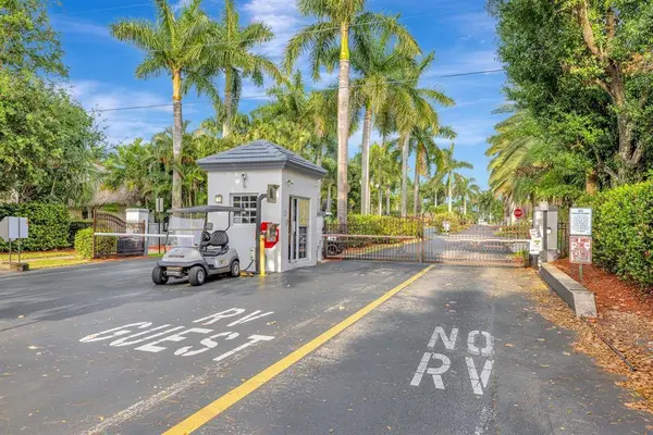 510 S Cortez Dr, Pompano Beach, FL 33068