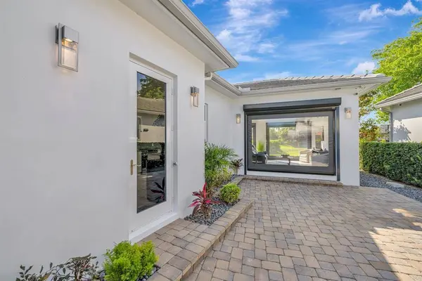 510 S Cortez Dr, Pompano Beach, FL 33068