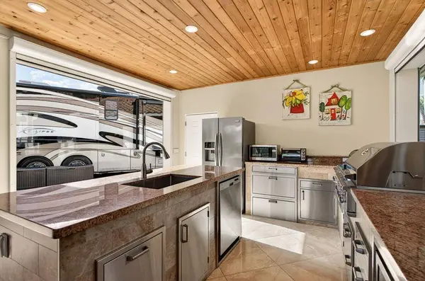 391 Sundial Cir #391, Pompano Beach, FL 33068