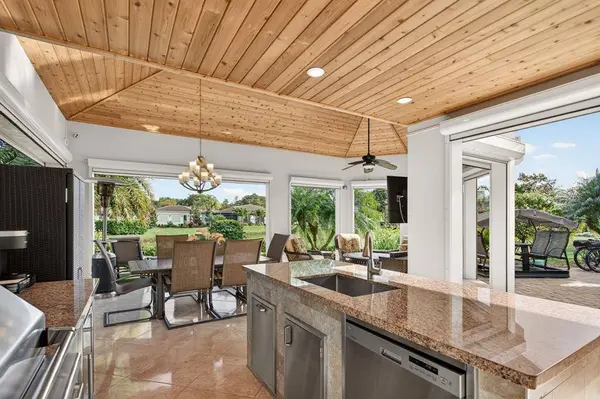 391 Sundial Cir #391, Pompano Beach, FL 33068