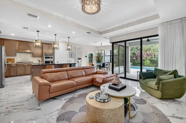 2455 Primrose PL, Oakland Park, FL 33309