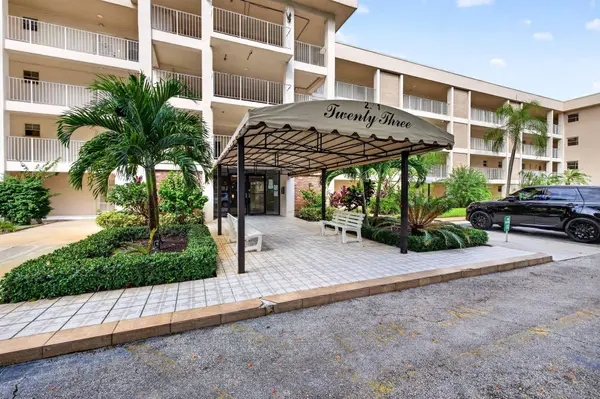 2601 S COURSE DR #403, Pompano Beach, FL 33069