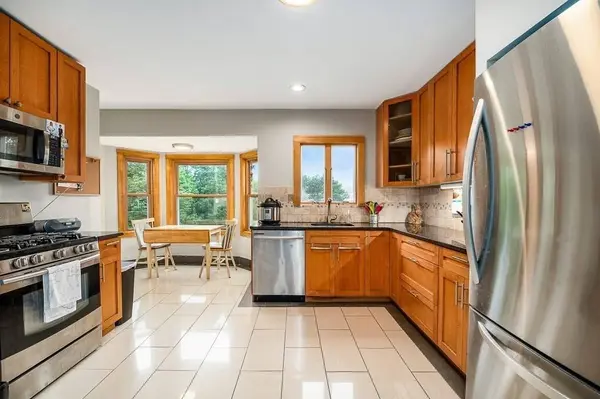 82 Bass Avenue, Gloucester, MA 01930