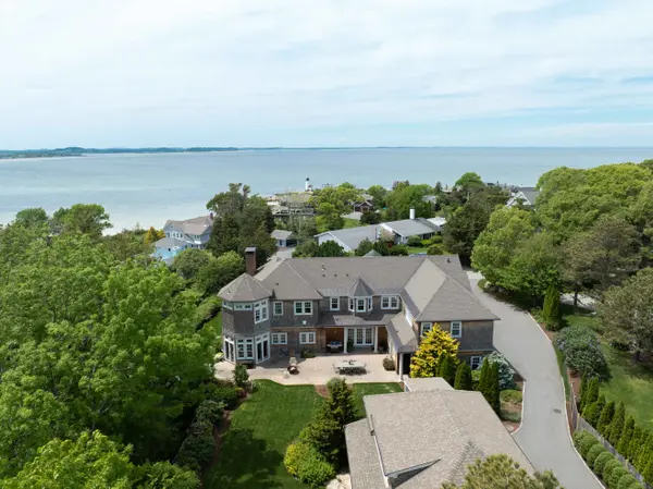 77 Norwood Heights Gloucester, Ma 01930,