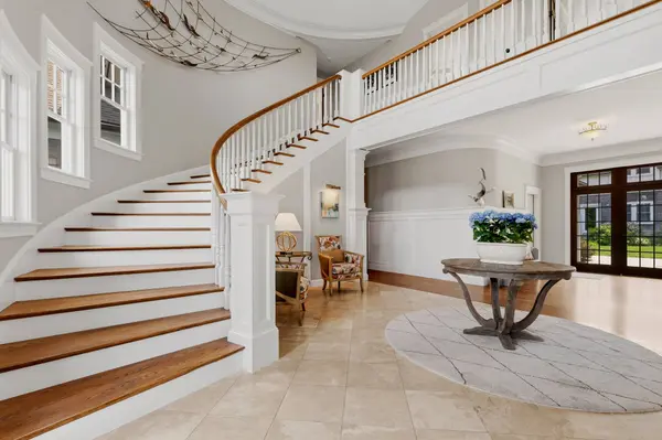 77 Norwood Heights, Gloucester, MA 01930