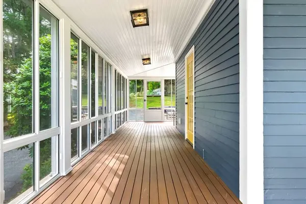 6 Pew Ave, Gloucester, MA 01930