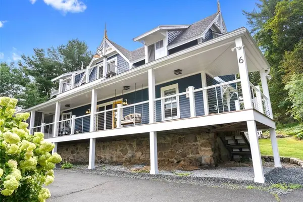 6 Pew Ave, Gloucester, MA 01930
