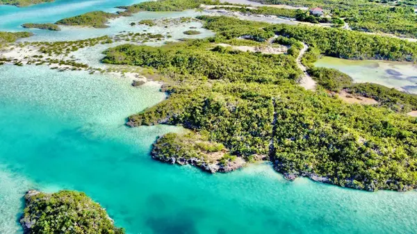 CHALK SOUND, Providenciales, BC