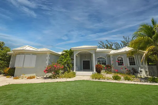 DAISY AVENUE, Providenciales, BC