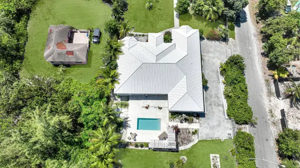 DAISY AVENUE, Providenciales, BC