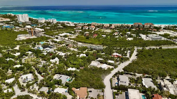 OAK STREET, Providenciales, BC