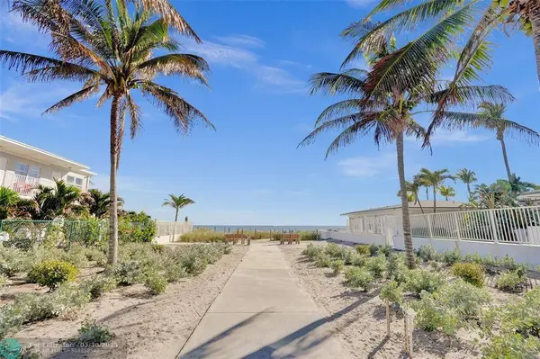 3216 SE 8th St  #303, Pompano Beach, FL 33062