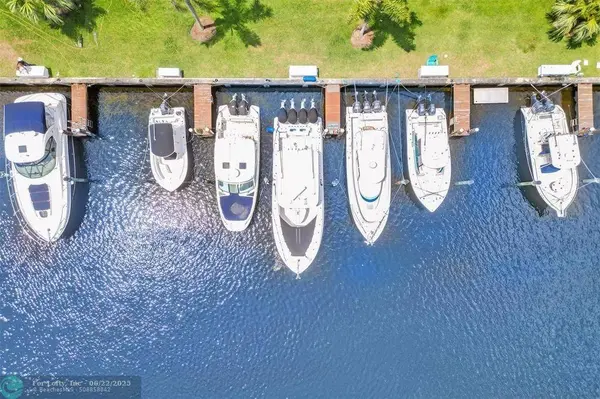 1100 SE 5th Ct  #77, Pompano Beach, FL 33060