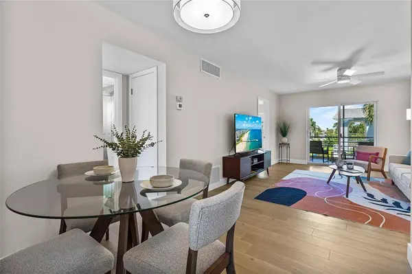 3216 SE 8th Street #305, Pompano Beach, FL 33062