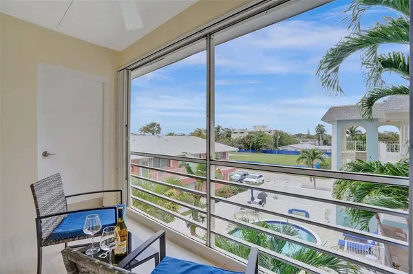 3216 SE 8th Street #305, Pompano Beach, FL 33062