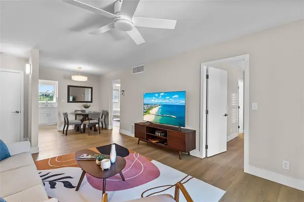 3216 SE 8th Street #305, Pompano Beach, FL 33062