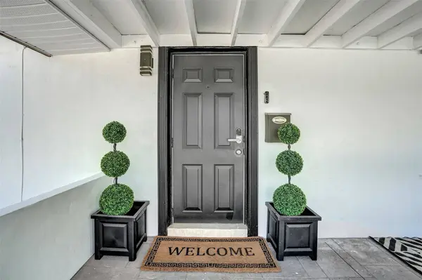 90 NE 26th ST, Wilton Manors, FL 33305
