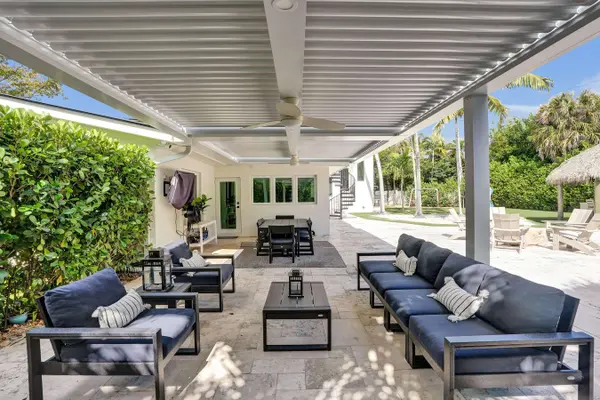 2421 NE 12th ST, Fort Lauderdale, FL 33304