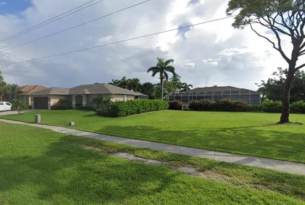 375 Bald Eagle Dr, Marco Island, FL 34145