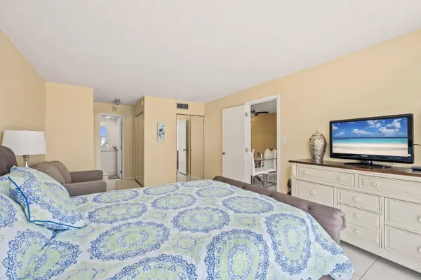 525 N Ocean BLVD #D, Pompano Beach, FL 33062