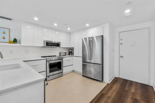 20515 E Country Club DR #1848, Miami, FL 33180