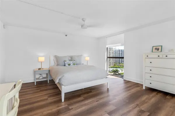 20515 E Country Club DR #1848, Miami, FL 33180