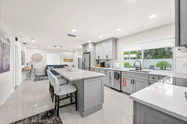 6351 NE 22nd AVE, Fort Lauderdale, FL 33308