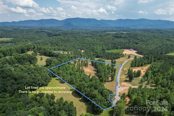 2791 Cornwell DR, Morganton, NC 28655