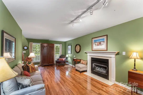 4617 Harbor View TER, Morganton, NC 28655