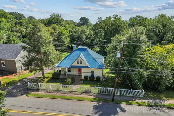 107 Burkemont AVE, Morganton, NC 28655