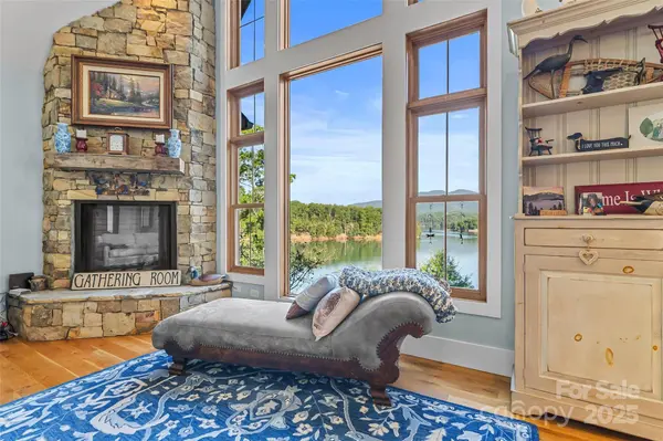 493 Dockside DR, Nebo, NC 28761