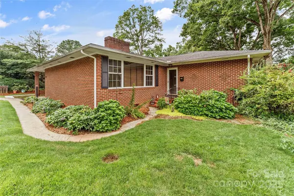 213 West Park DR, Morganton, NC 28655