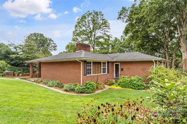 213 West Park DR, Morganton, NC 28655