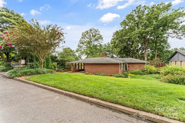 213 West Park DR, Morganton, NC 28655