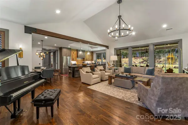 204 Old Mill DR, Morganton, NC 28655