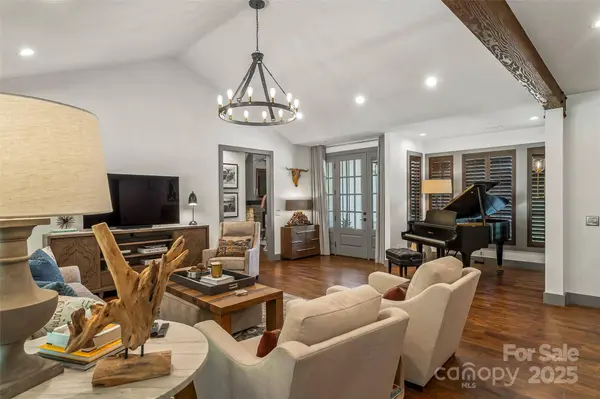 204 Old Mill DR, Morganton, NC 28655