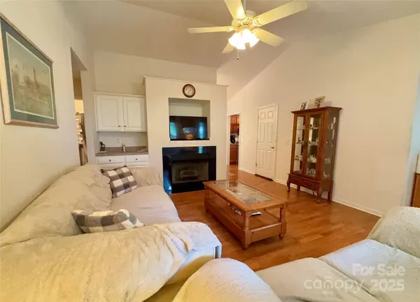 109 Doe RUN, Morganton, NC 28655