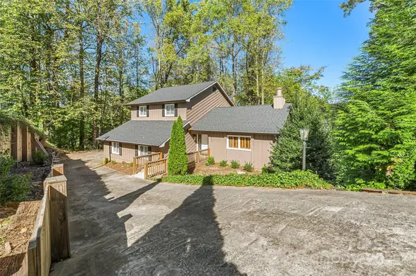 212 Riverside DR, Morganton, NC 28655