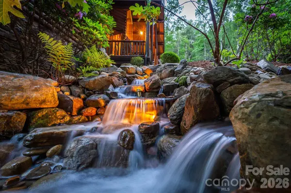 143 Nature Walk DR, Marion, NC 28752