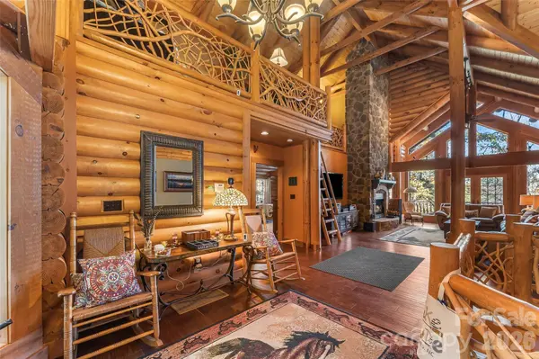 143 Nature Walk DR, Marion, NC 28752