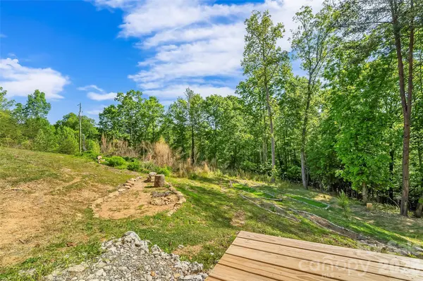 3495 Irish Hills RD #3, Morganton, NC 28655