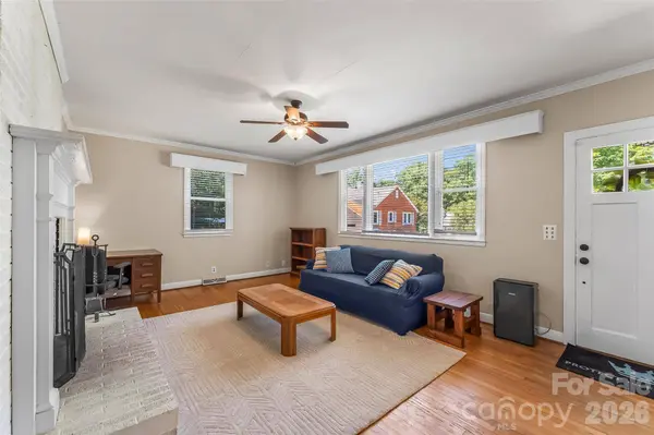 101 Falls ST, Morganton, NC 28655